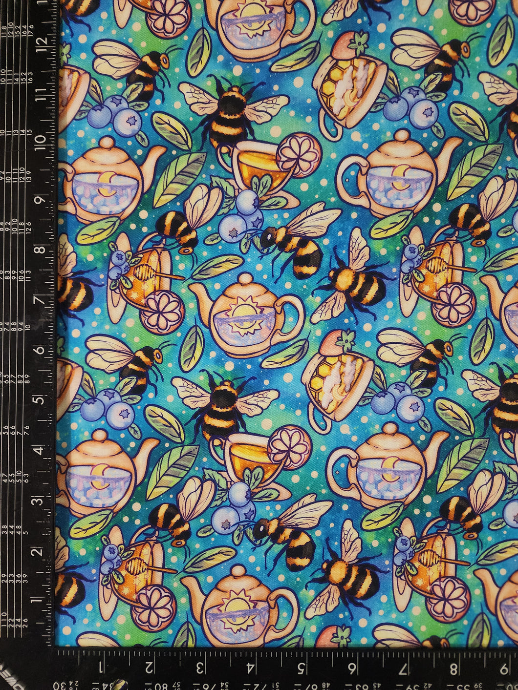 RETAIL CW : Hex Bees & Teas