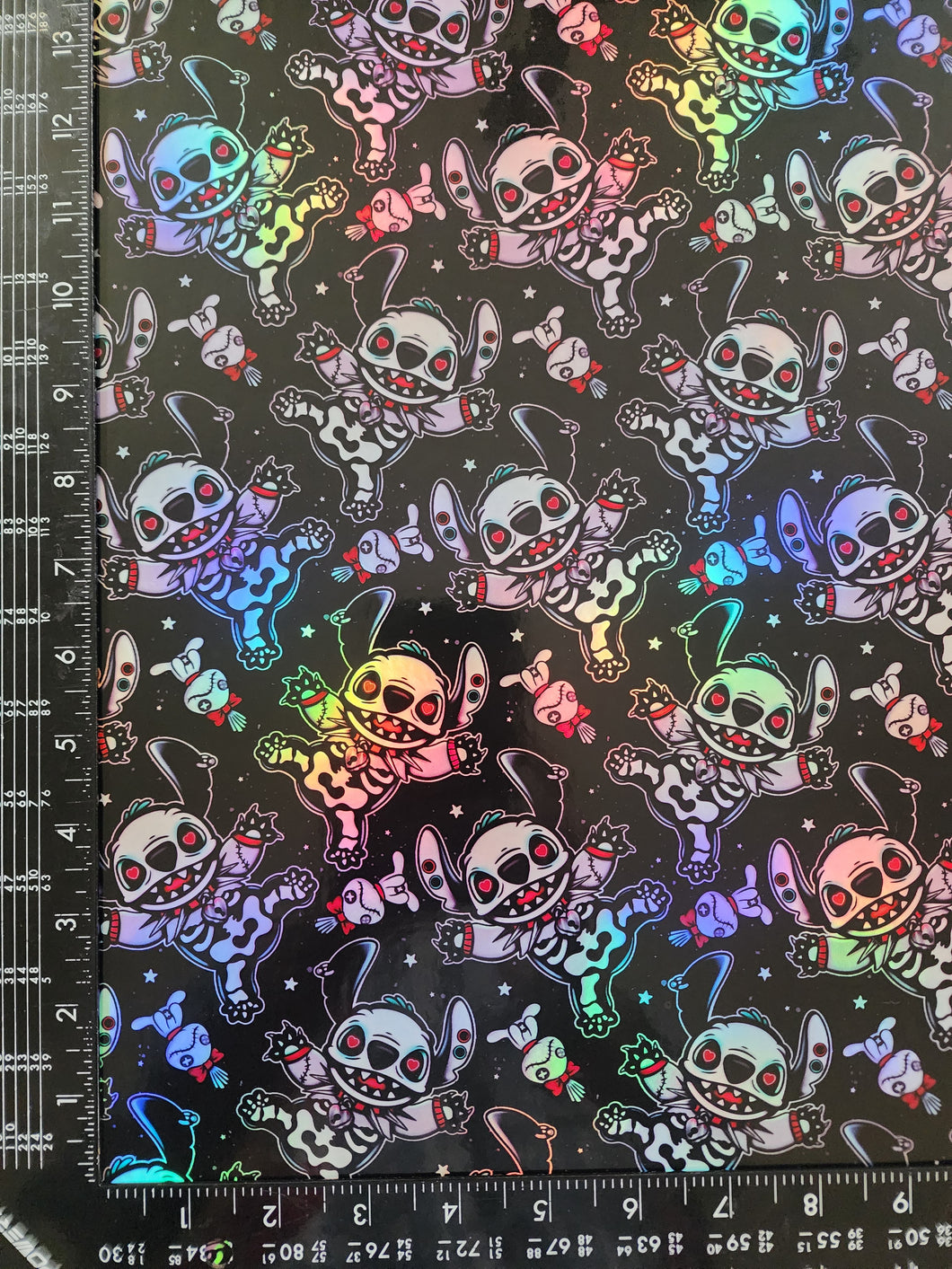Holographic Vinyl : Skelly Stitch - 12xwov
