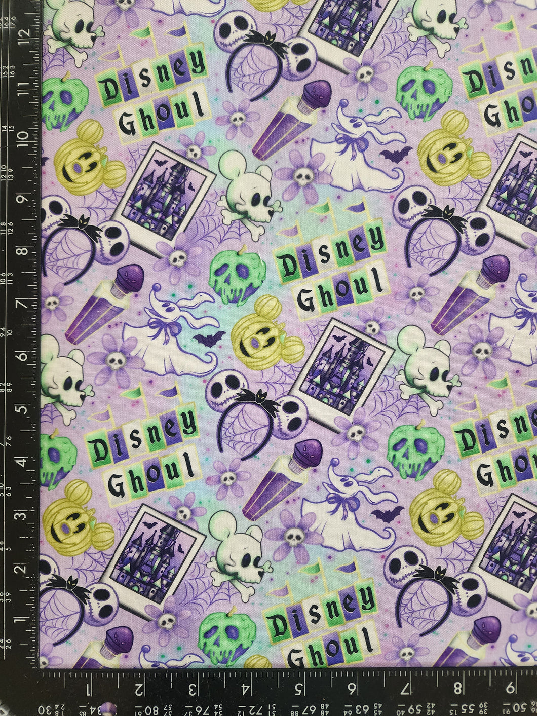 RETAIL CW : Disney Ghoul