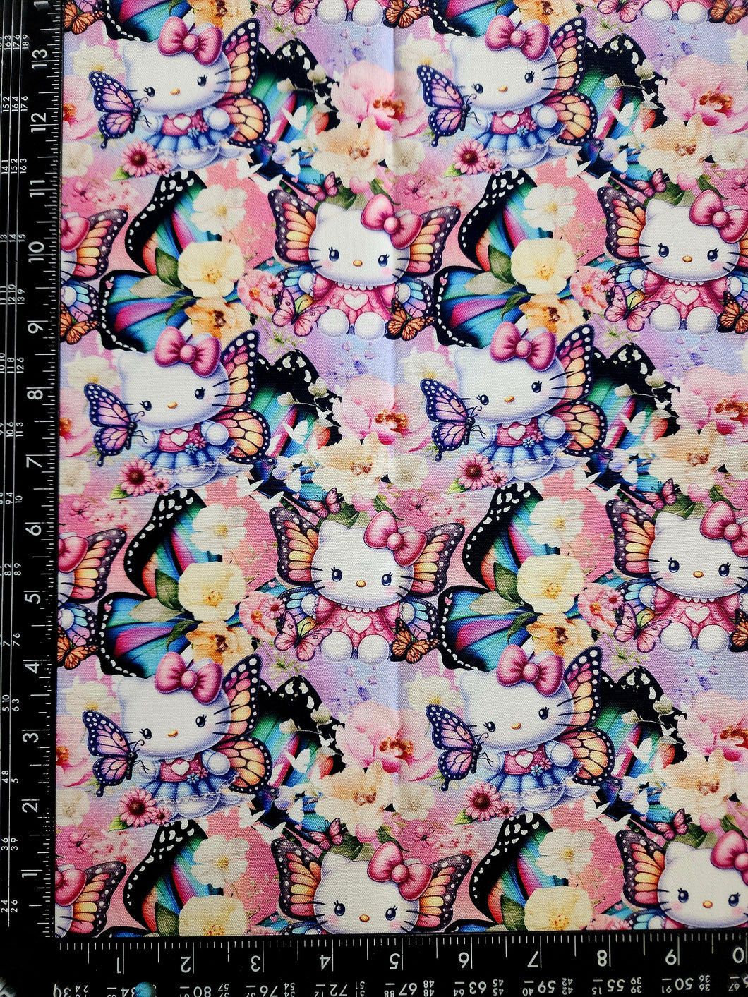 RETAIL Canvas : HK Butterfly