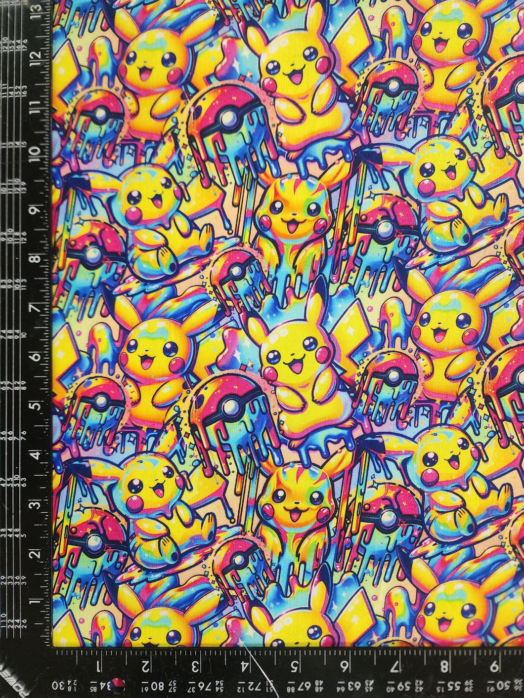 RETAIL CW : Graffiti Pikachu